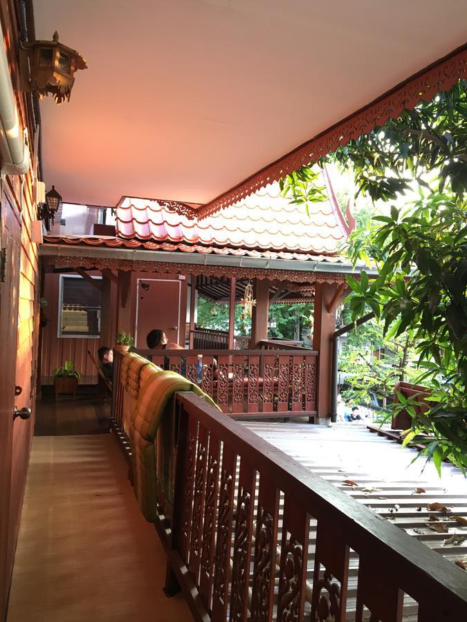 Hotel Baan Khun Ya Ayutthaya Exterior foto